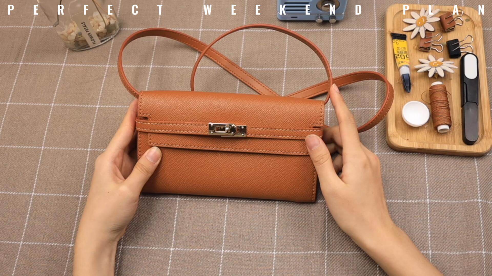 Load video: DB843 DIY Leahter Bag Sewing Tutorial