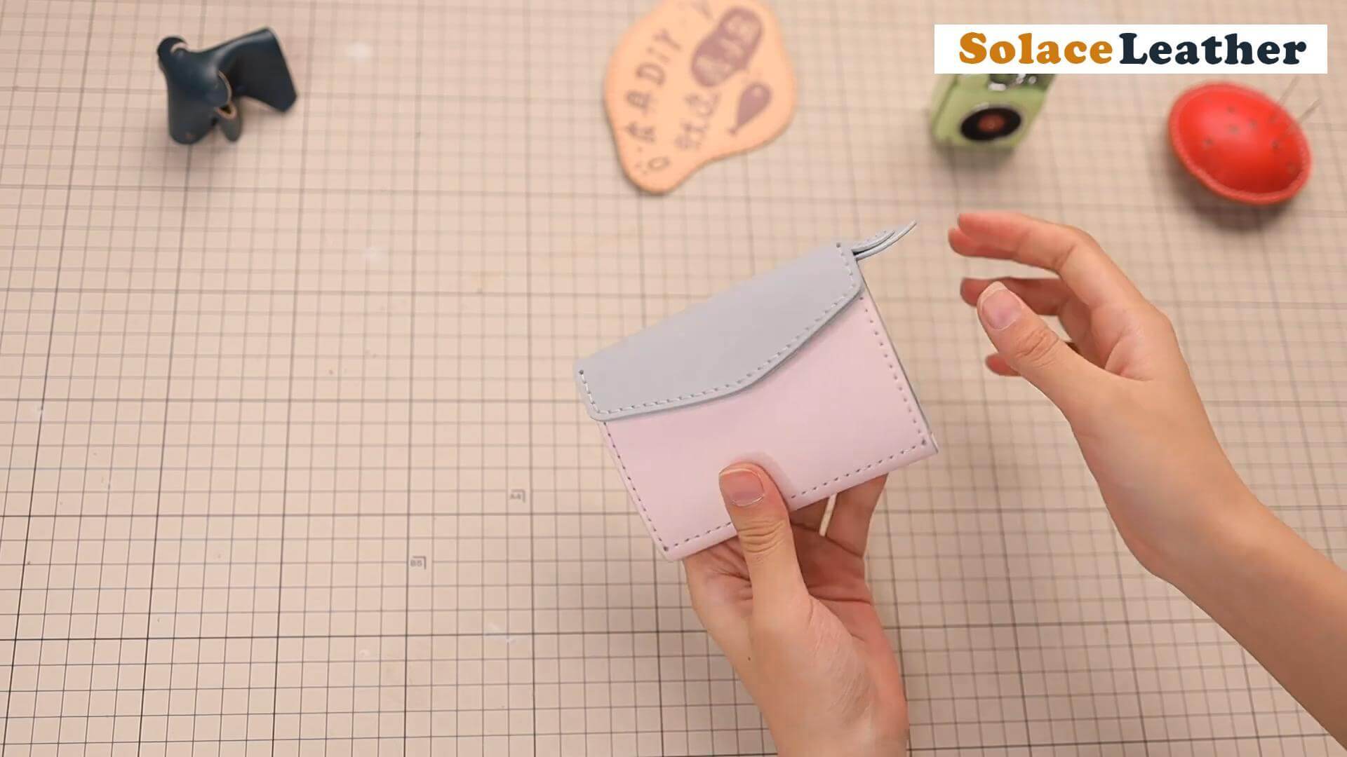 Load video: DB843 DIY Leahter Bag Sewing Tutorial